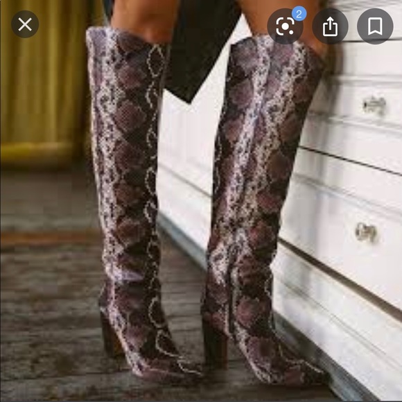 ✨NEW OVER THE KNEE BOOTS ✨VINCE CAMUTO - Picture 2 of 14